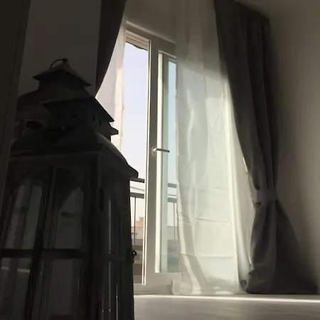 Apartment Near Fcb Stadium Up To 8 One Car Free Parking *