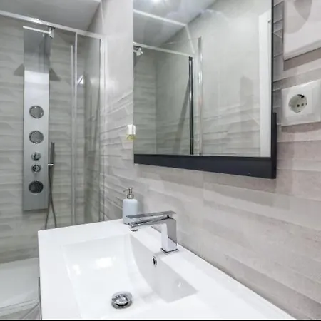 Near Fcb Stadium Up To 8 One Car Free Parking Barcelona